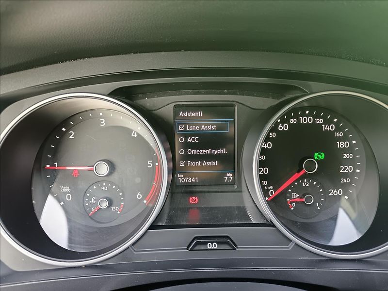 Volkswagen Tiguan Allspace 2,0 ALLSPACE TDi 110kW DSG ACC - fotka 20 z 40