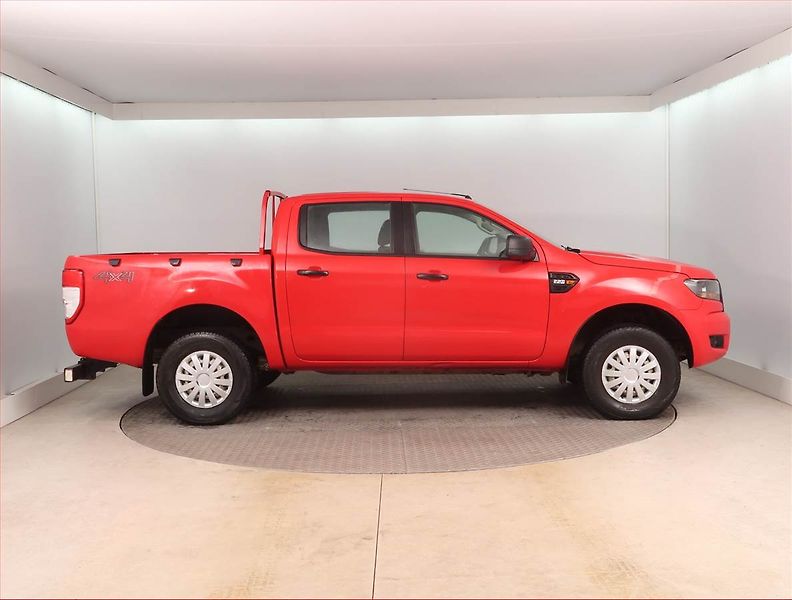 Ford Ranger (2016) 2.2 TDCi - fotka 6 z 14
