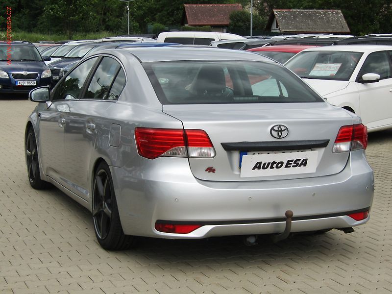 Toyota Avensis (2013) 2.2D, ČR, Navi - fotka 6 z 20