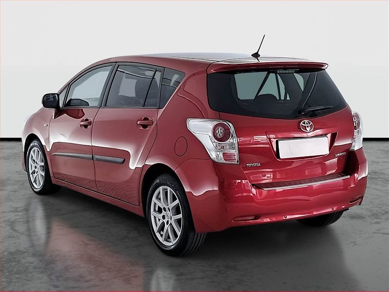 Toyota Verso (2012) 1.8 Valvematic, Automat, ČR - fotka 4 z 18
