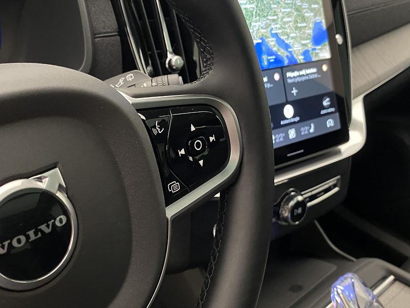 Volvo XC90 T8 AWD PLUG-IN ULTIMATE BRIGHT - fotka 21 z 74