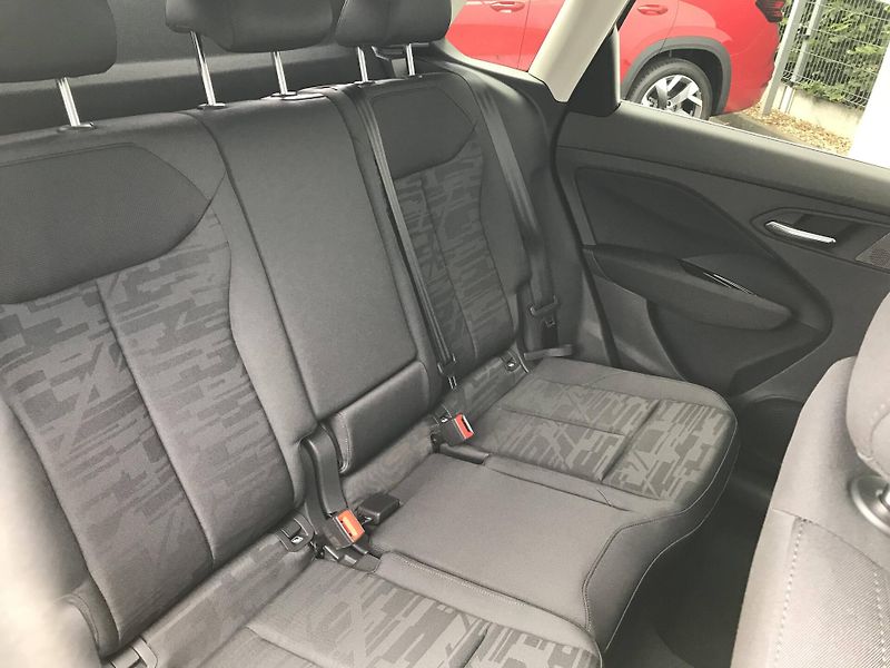 Audi Q3 7STT  1,5 TFSI - fotka 11 z 23