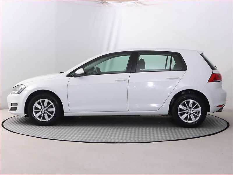 Volkswagen Golf (2014) 1.2 TSI, Serv.kniha, Tempomat - fotka 3 z 17