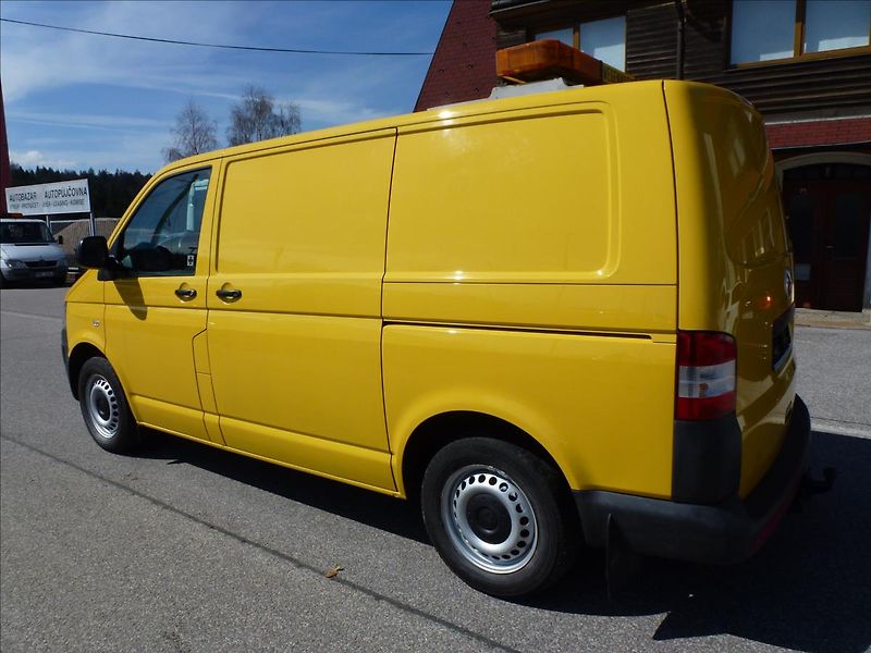 Volkswagen Transporter 2,0 TDI Pojízdná dílna - fotka 13 z 55