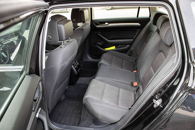 Volkswagen Passat - fotka 22 z 32