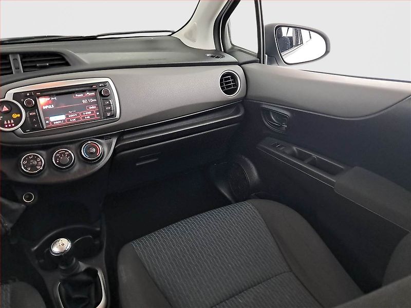 Toyota Yaris (2012) 1.0 VVT-i, Park. senzory - fotka 8 z 18