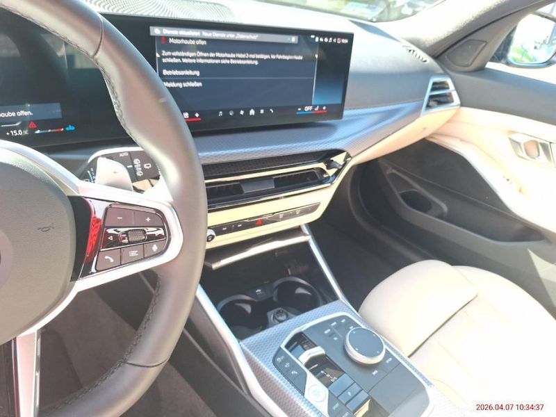 BMW Řada 3 330d xDrive Touring - fotka 9 z 19
