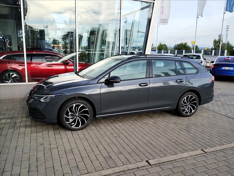 Volkswagen Golf Variant 1,5 eTSI 7DSG mHEV  Life - fotka 8 z 17