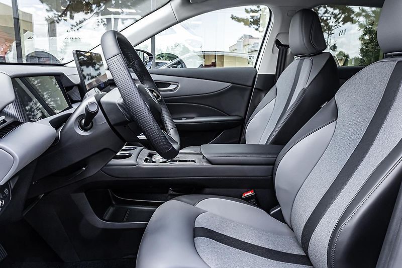 MG MGS5 EV (2026) LR 64 kWh  Exclusive - fotka 13 z 22