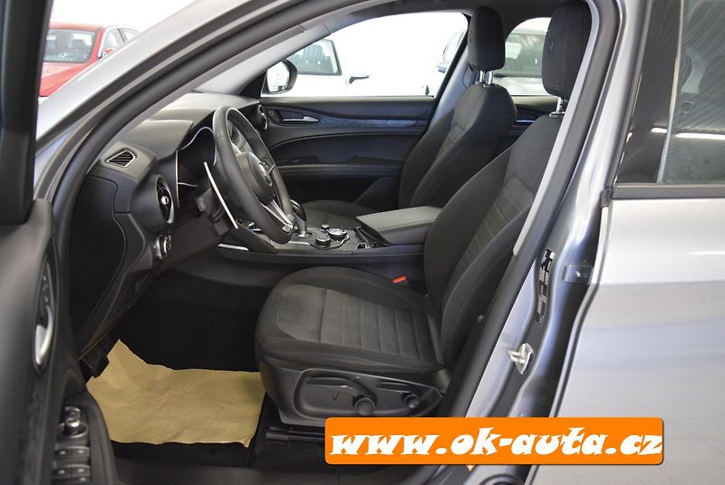 Alfa Romeo Stelvio 2.2 JTD Q4 SPORT 150 kW - DPH - fotka 13 z 60
