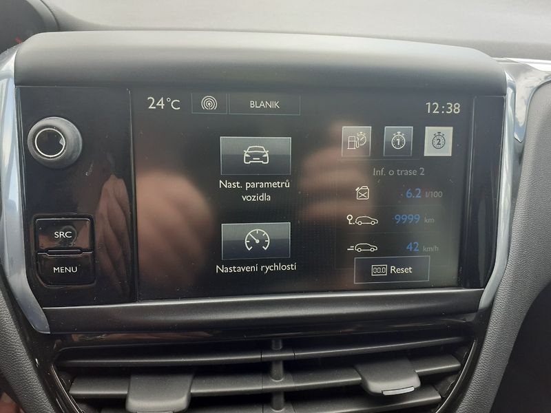 Peugeot 208 (2015) 1.0  PT ,AC,TEMP. - fotka 15 z 31