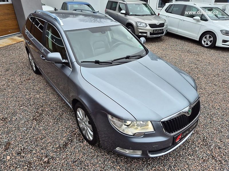 Škoda Superb (2012) 2.0TDi 125KW ELEGANCE XENON - fotka 49 z 50