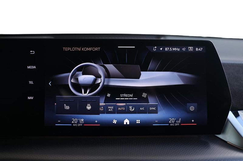 BMW X2 xDrive20d - fotka 15 z 24