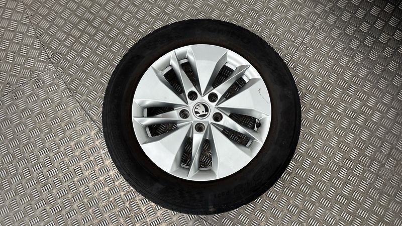 Škoda Octavia 2.0 TDI Ambition Combi - fotka 27 z 27