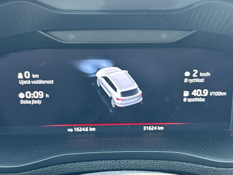 Škoda Karoq (2024) 1.5 TSI DSG Sportline - fotka 6 z 33