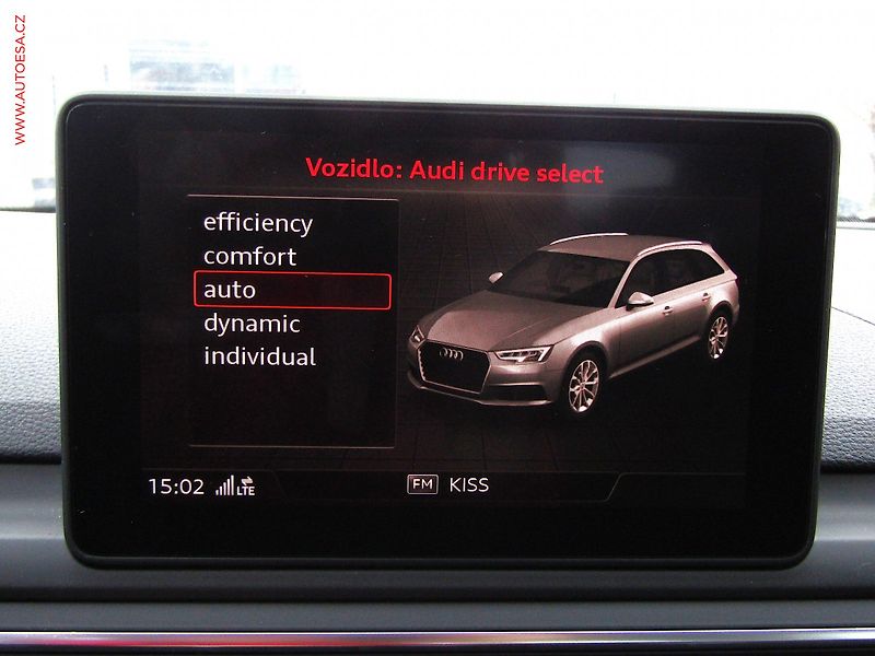 Audi A4 (2017) 2.0TDi Avant, AT, navi, park - fotka 21 z 24