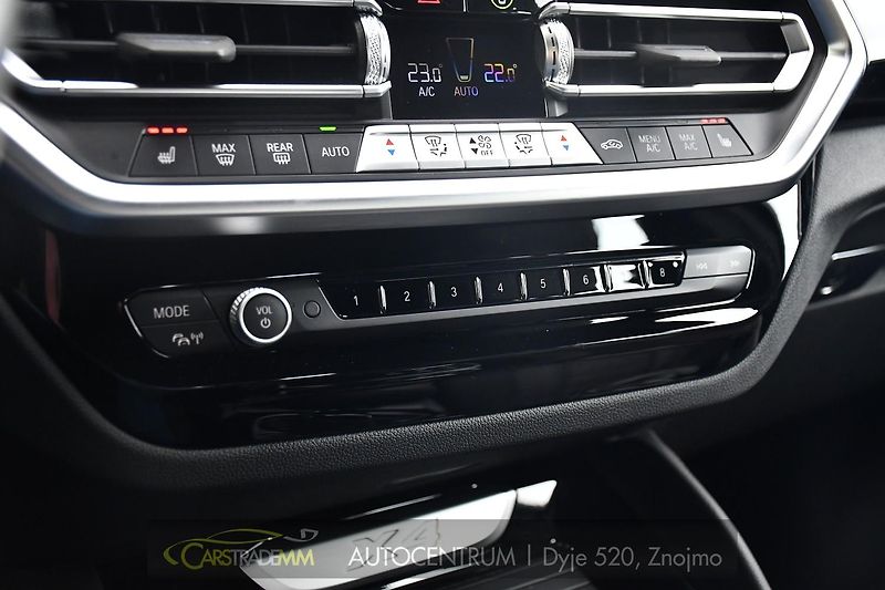 BMW X4 30d X-DRIVE M-SPORT KESSY - fotka 34 z 55