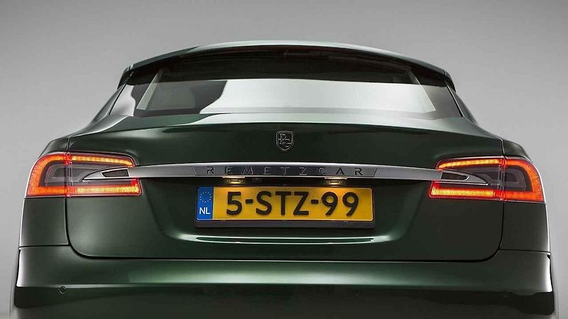 Tesla Model S „Shooting Brake“ od RemetzCar.
