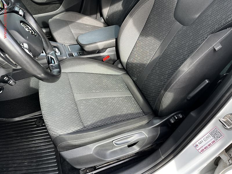 Škoda Octavia (2021) 2.0 TDi, ČR, Style, DSG, zmk - fotka 8 z 20