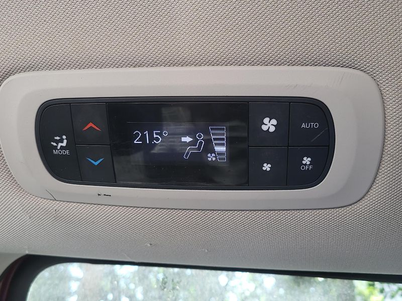 Chrysler Pacifica (2018)  Touring L, 8 míst, LPG, TZ - fotka 18 z 38