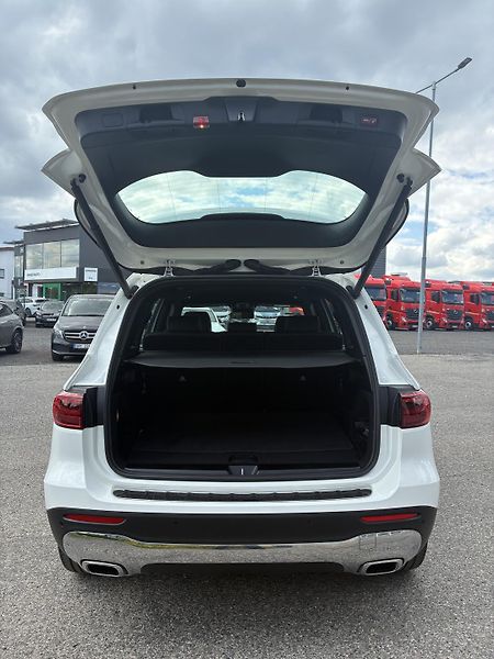 Mercedes-Benz GLB (2024) 200d 4MATIC - fotka 5 z 15