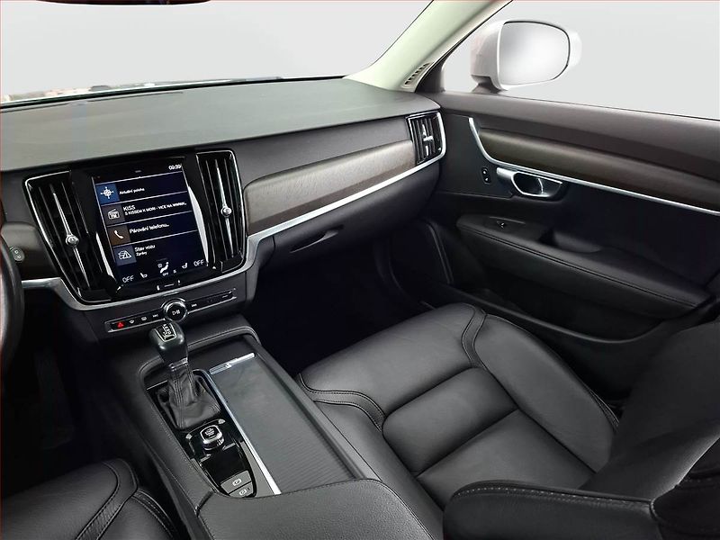 Volvo V90 (2017) Cross Country - fotka 8 z 23