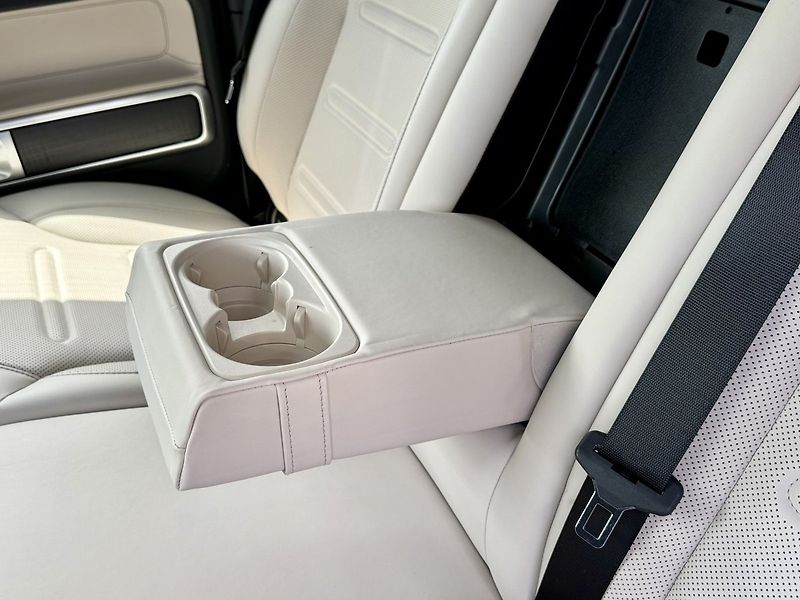Mercedes-Benz Třídy G (2019) 500 - fotka 15 z 50