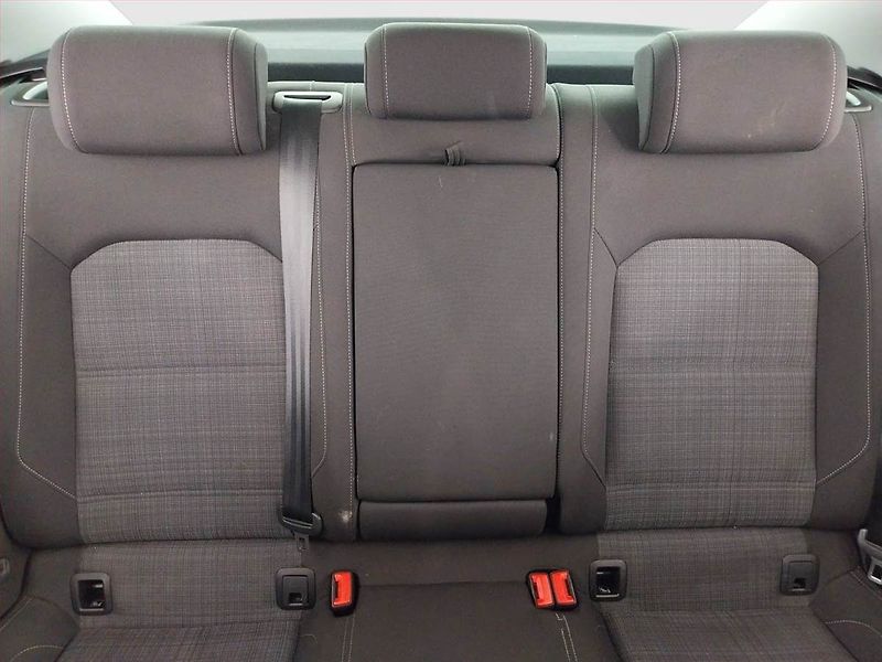 Volkswagen Passat (2019) 1.5 TSI, Tempomat - fotka 10 z 24