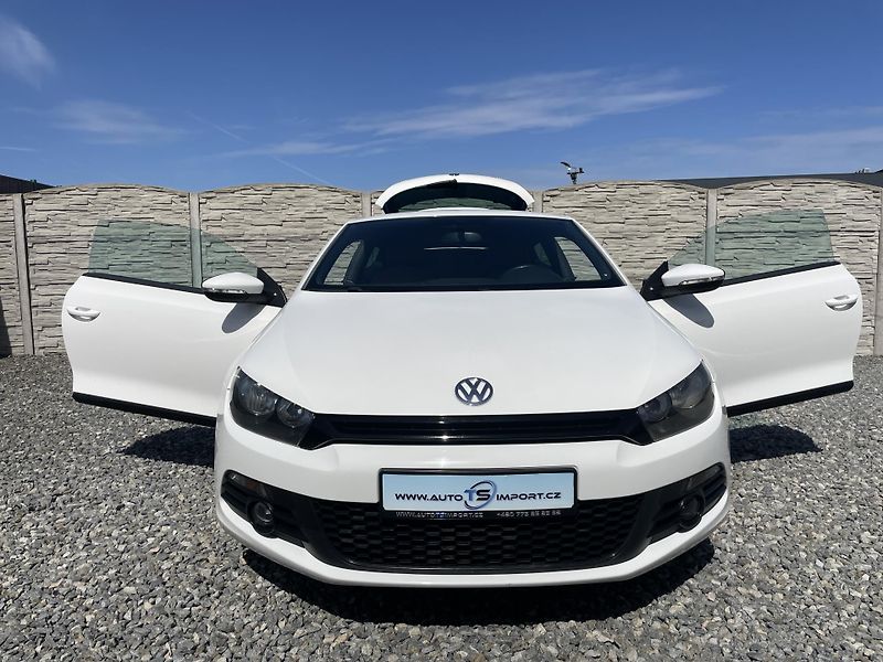 Volkswagen Scirocco 1.4TSi 125PS SPORT EDITION TOP - fotka 155 z 178