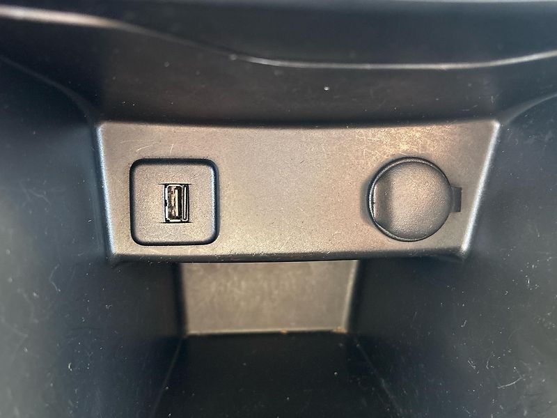 Suzuki Swift (2015) 1.2 69kW - fotka 18 z 20