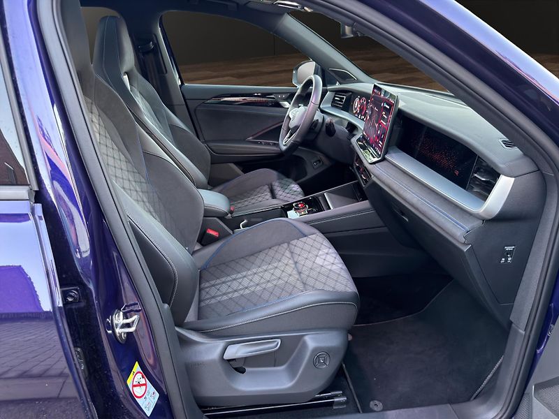 Volkswagen Tayron (2025) R-LINE Harman Kardon PANORAMA - fotka 18 z 27