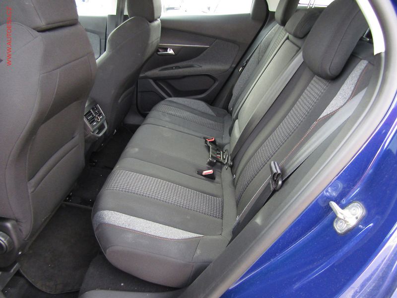 Peugeot 3008 (2018) 1.5 HDi, Active, AT, navi - fotka 10 z 20