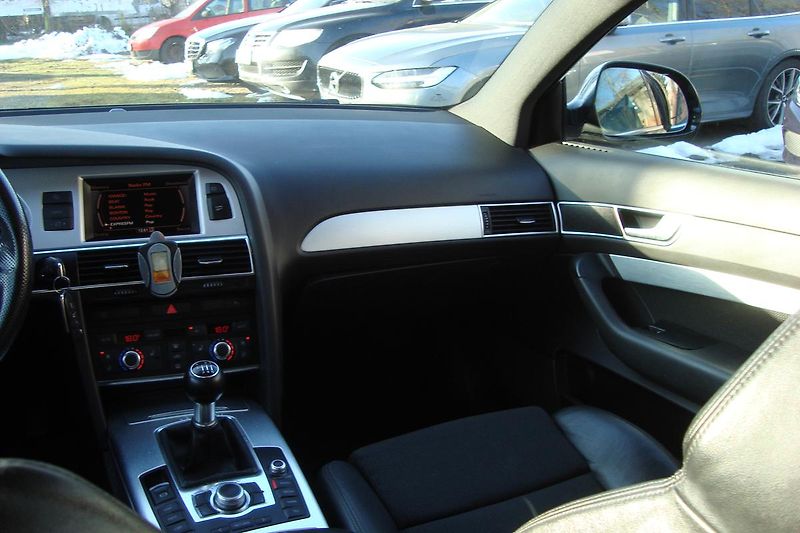 Audi A6 (2010) Avant 2.7 TDi, S-Line, Nová ST - fotka 35 z 56