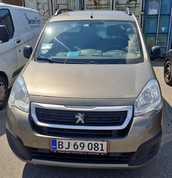 Peugeot Partner Tepee PARTNER TEPEE  1,6 HDI AUTOMAT - fotka 1 z 3