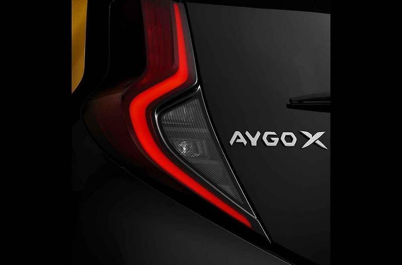 Aygo X s hybridem se již vyrábí. Na trh vstoupí na přelomu roku.