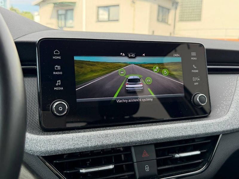 Škoda Kamiq Selection 1,0 TSI 85 kW 6° MP - fotka 15 z 23