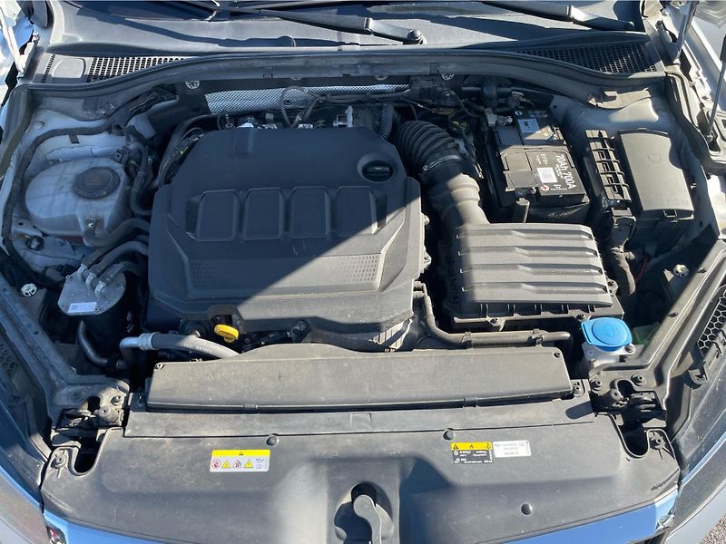 Škoda Superb 2.0 TDi DSG 7st. STYLE - fotka 25 z 26