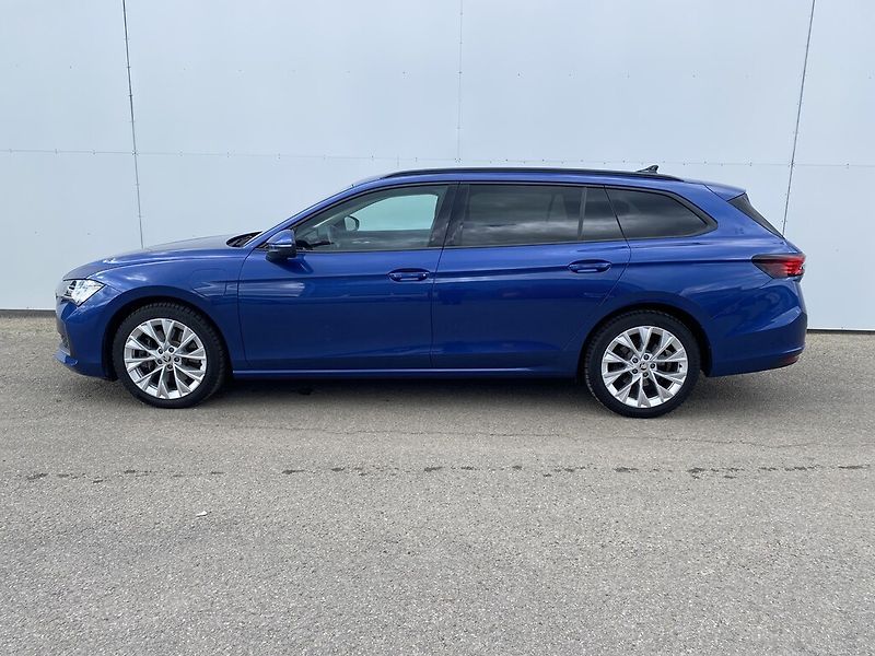 Škoda Superb Combi iV 1,5 TSI Selection DSG - fotka 4 z 30