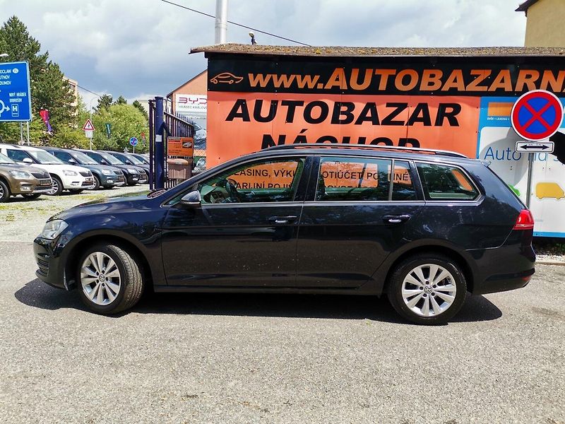 Volkswagen Golf Variant (2014) 1.2TSi 77kw PDC - fotka 26 z 27