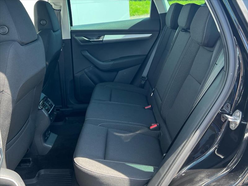 Škoda Karoq 1,5 TSi 110kW 7DSG SELECTION - fotka 13 z 24