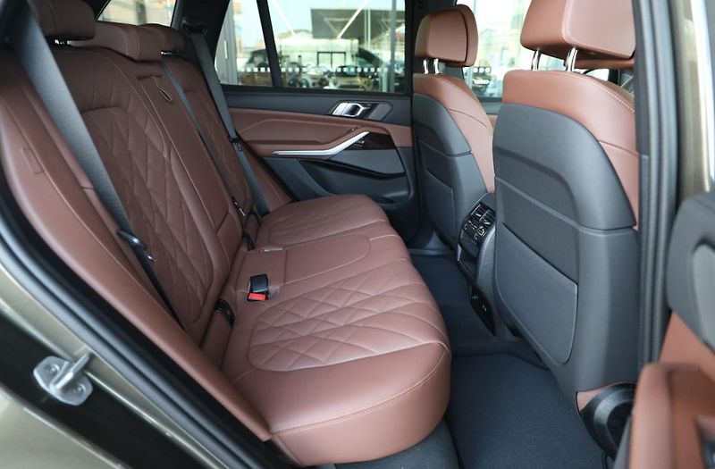 BMW X5 xDrive30d - fotka 6 z 18