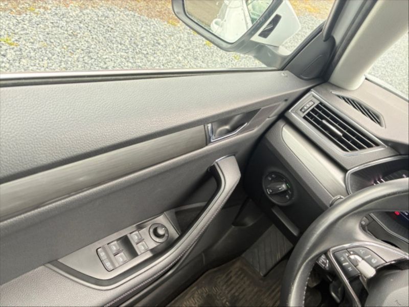 Škoda Superb 2,0 TDI 110 Style - fotka 9 z 10