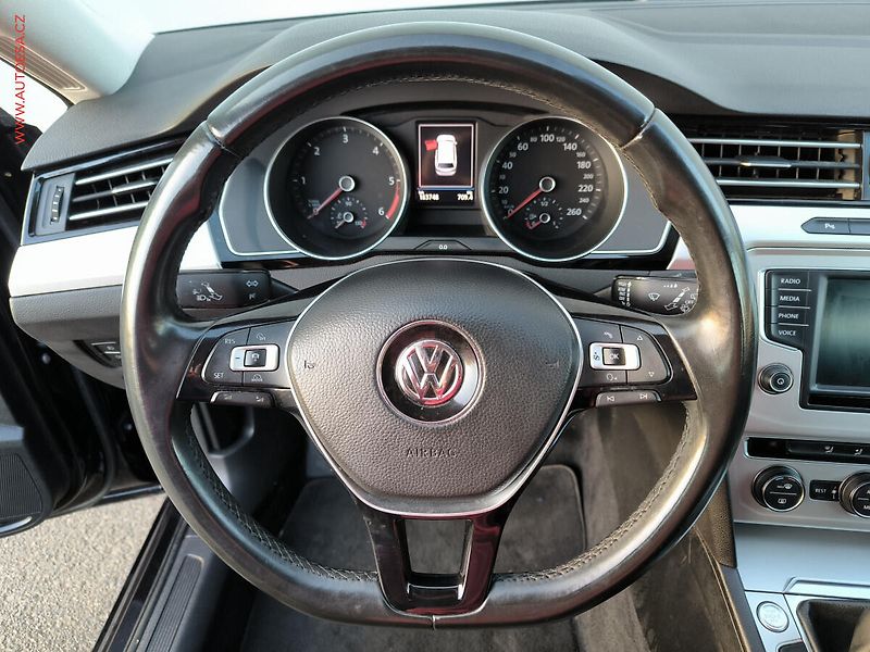 Volkswagen Passat (2017) 1.6 TDi, Comfortline, kamera - fotka 13 z 17