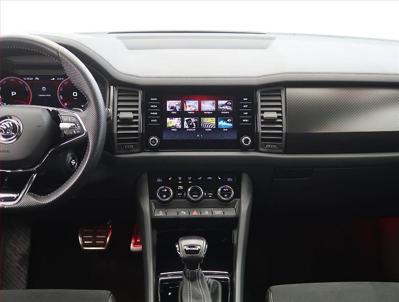 Škoda Kodiaq (2022) Sportline 1.5 TSI, digi klima - fotka 12 z 27
