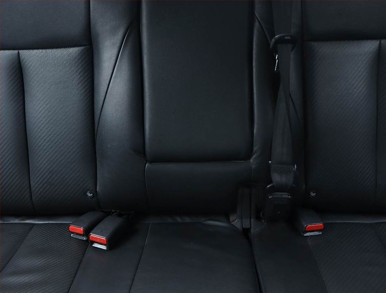 Isuzu D-Max (2017) 1.9 D, 4X4, Kůže, Navi - fotka 10 z 24