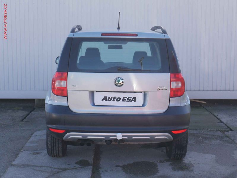Škoda Yeti (2011) 1.4TSi, 2.maj,ČR, AC, TZ - fotka 5 z 15