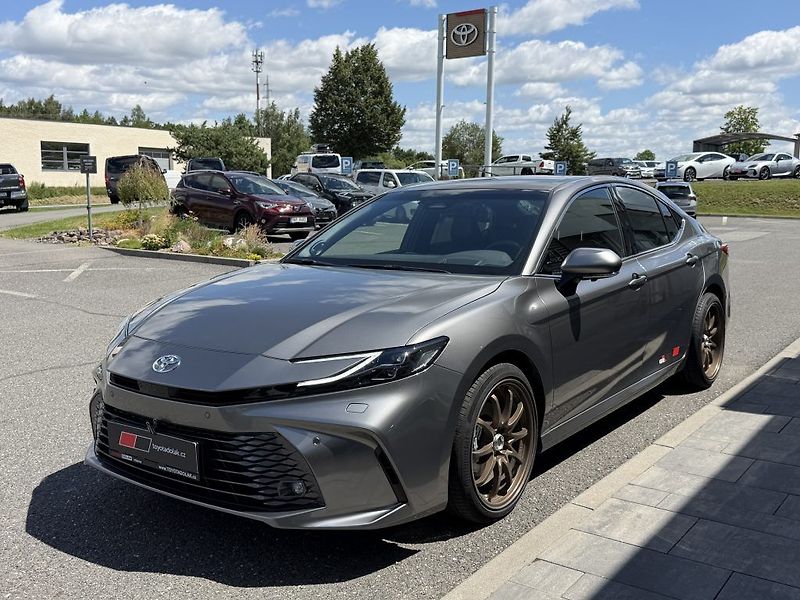 Toyota Camry 2.5 TNGA HEV, Executive - fotka 3 z 23