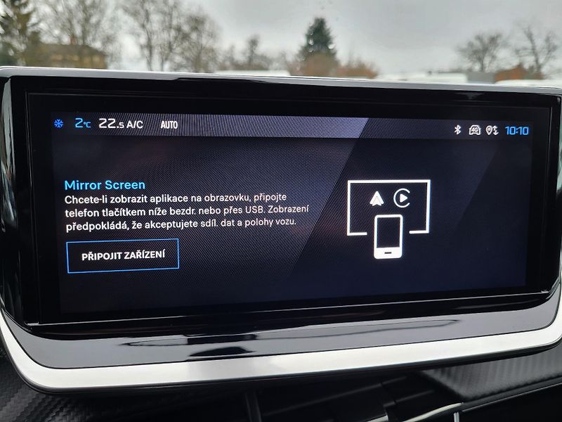 Peugeot 2008 1.2 PureTech 130k AUTOMAT - fotka 19 z 45