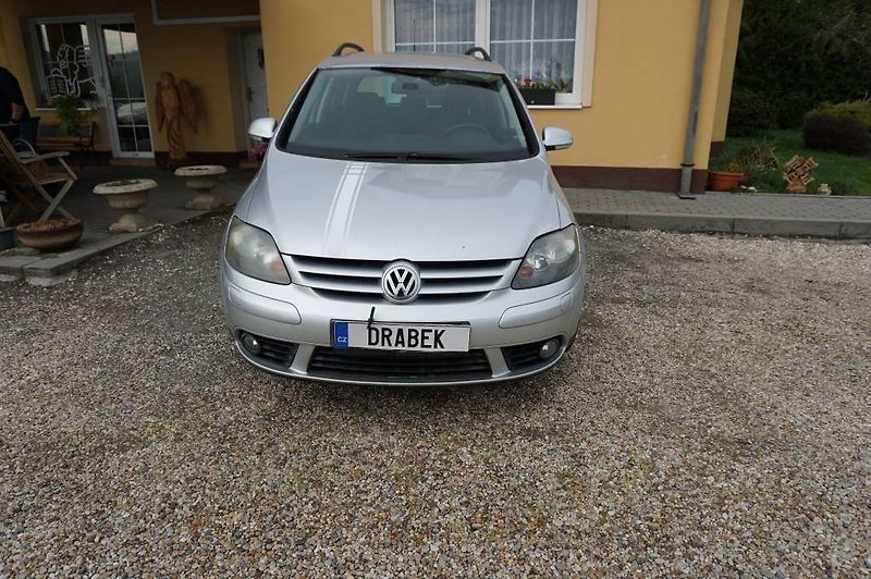 Volkswagen Golf Plus (2008) 1,9 - fotka 2 z 24