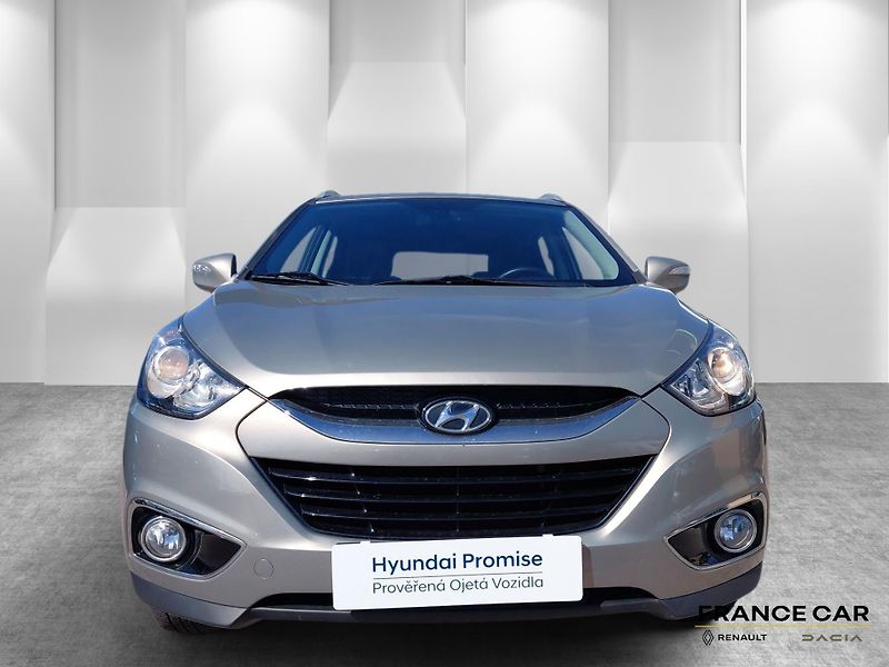 Hyundai ix35 (2011) 2,0 CRDi 135 kW 4x4 - fotka 2 z 25